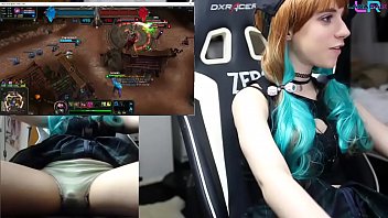 Lana Rain plays game while masturbating