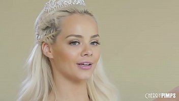 Hot babe Elsa Jean is interviewed and crowned Cherry of the Year
