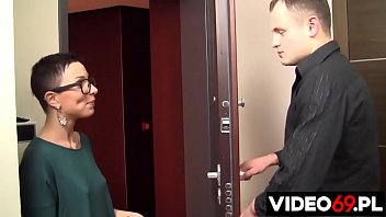 Free porn movies - Sexy short-haired woman with glasses fucked by a neighbor