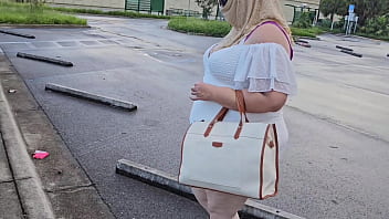 Hot blonde Pawg Milf fingering her pussy at bus stop